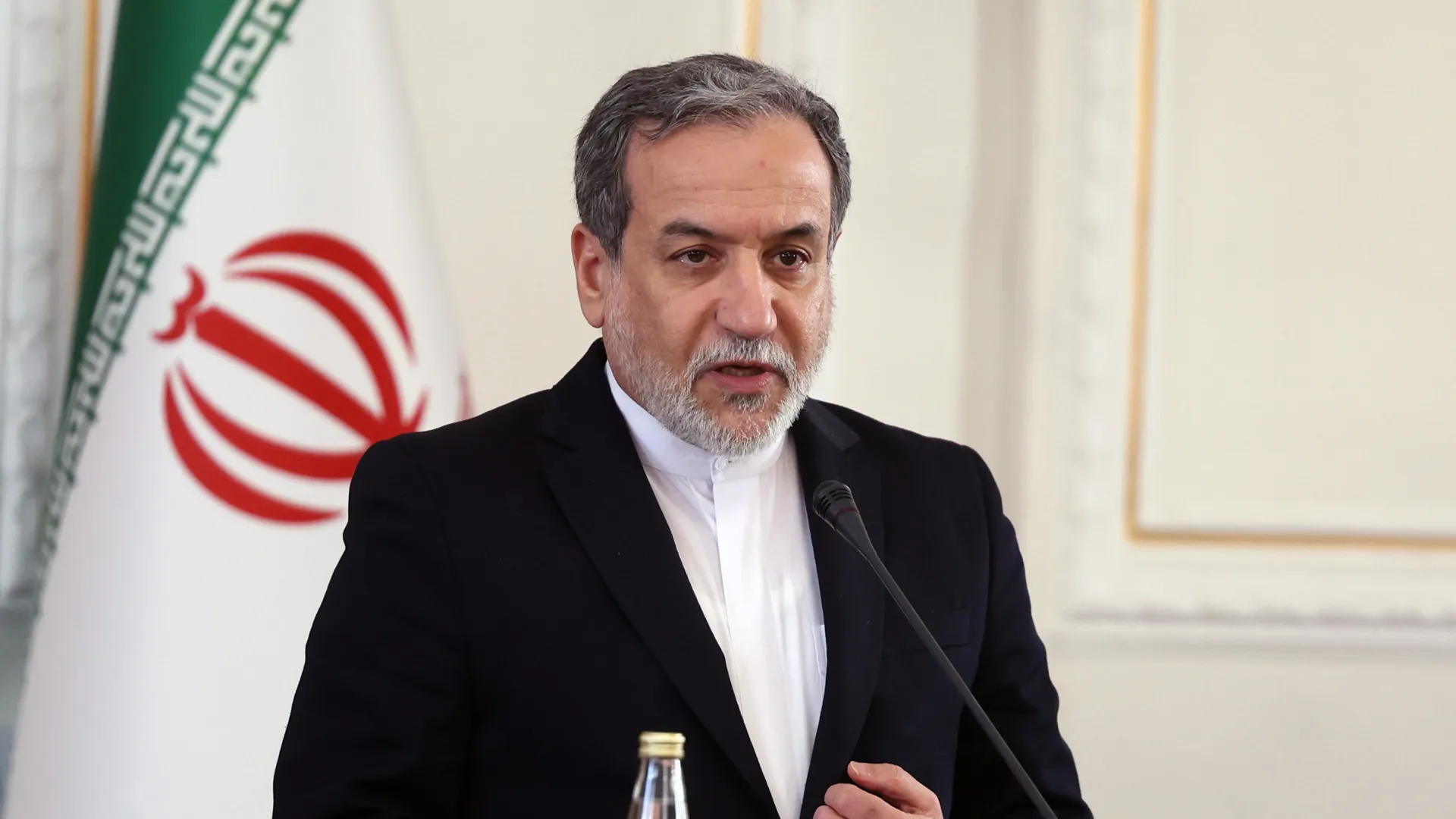 المفاوضات تتقدم بحذر.. طهران تقترب من فرض شروطها