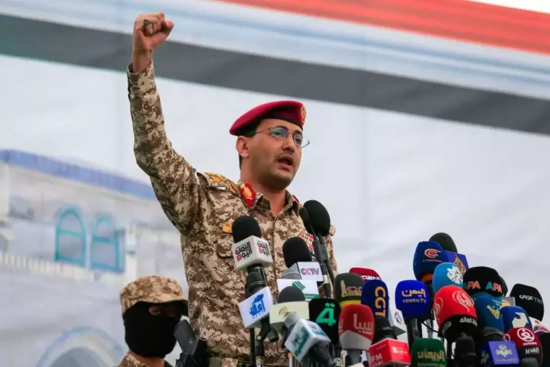 حكومة المرتزقة تمد اليد الى العدو: قبول بقوات دولية في وجه القوات المسلحة 